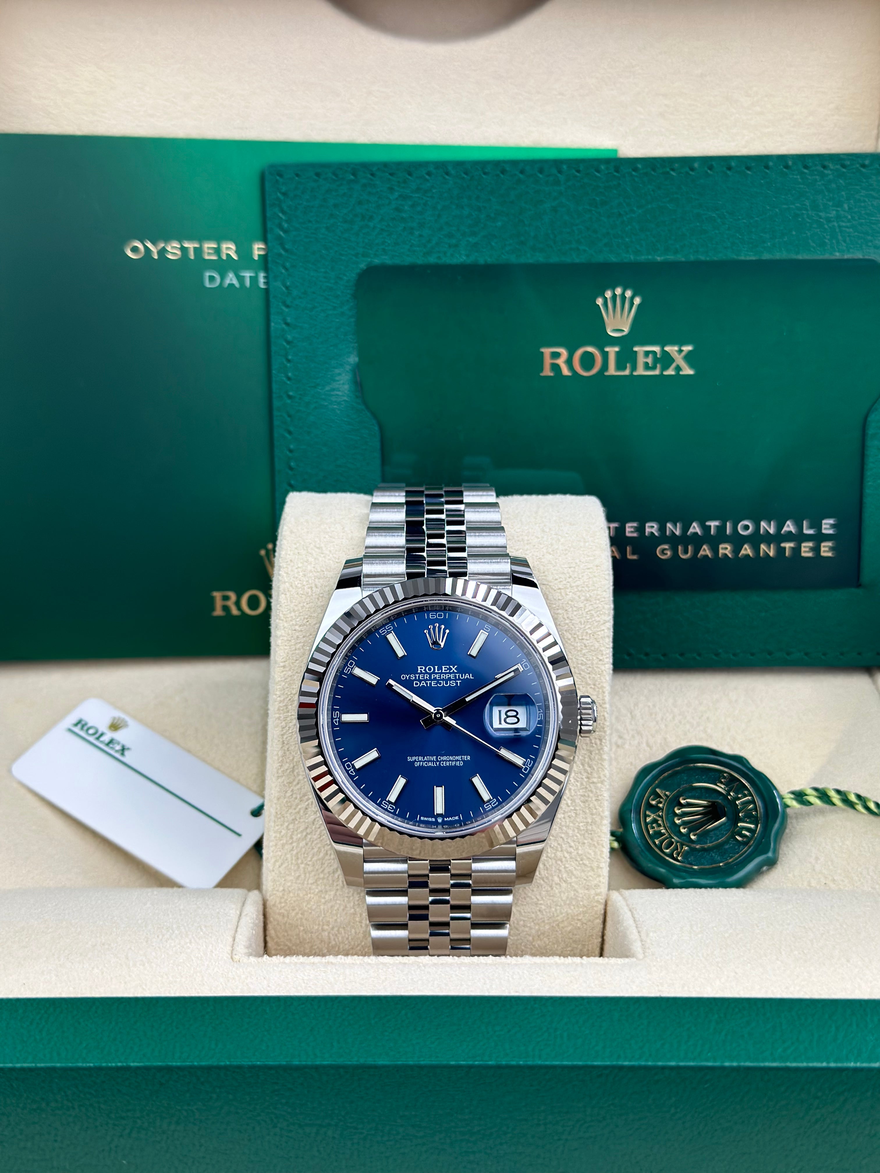 Rolex datejust 41mm 126334 sales